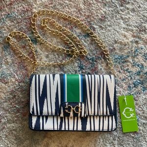C Wonder purse! New with tags!